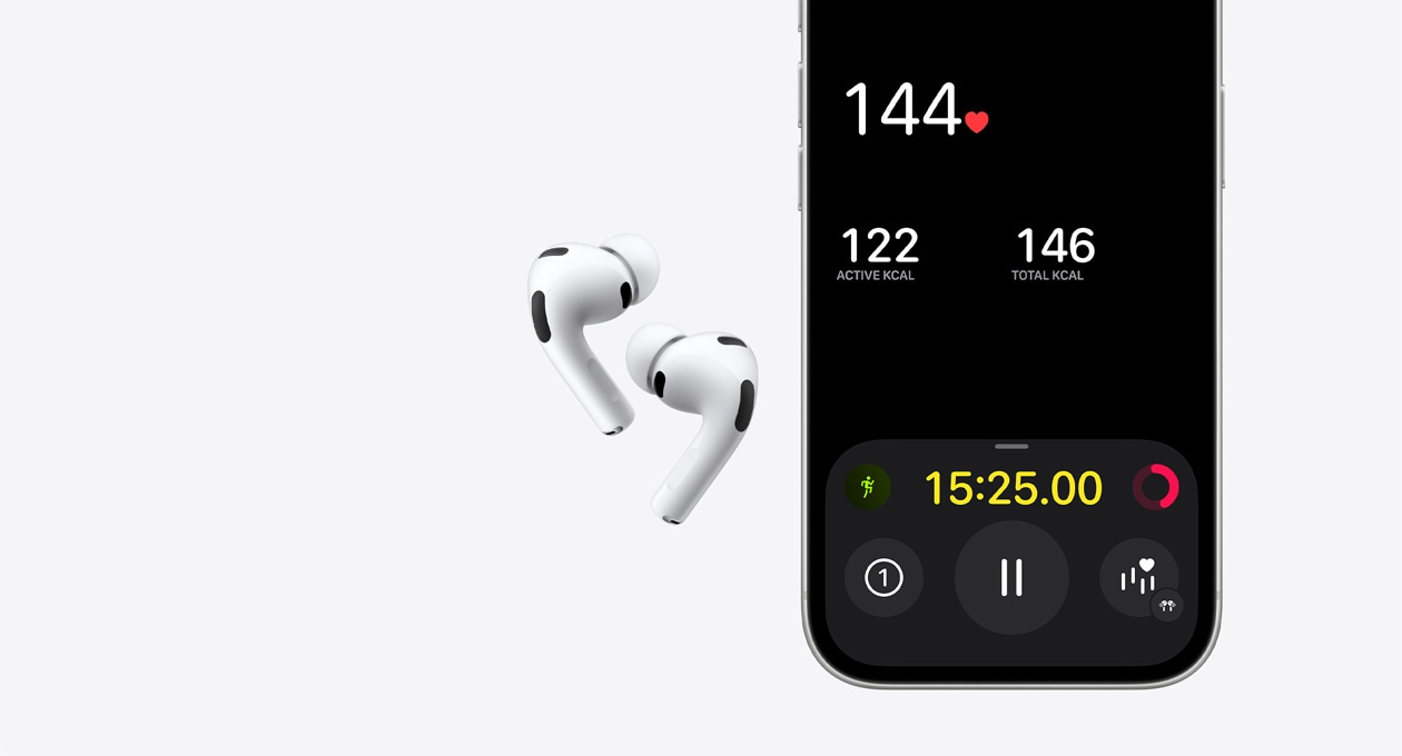 AirPods Pro 3, bílá barva, dolní polovina obrazovky iPhonu 17 Pro, aplikace Kondice, funkce snímání tepové frekvence