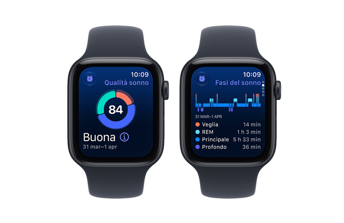 Apple Watch SE 3 devices, aluminum cases, midnight color, screens show sleep score, sleep stages, right side exterior, Digital Crown dials, Sport Bands, navy blue color