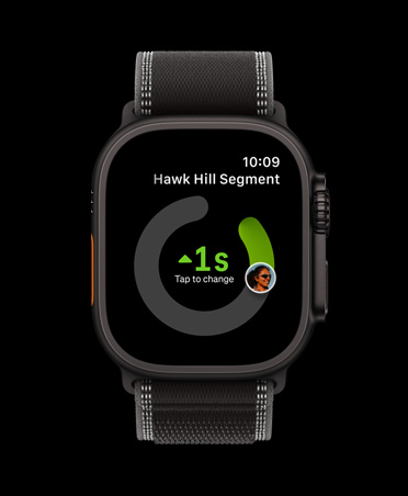 Apple Watch Ultra 3, черен цвят, титанов корпус, Strava приложение, карти за тренировки: Бягане на открито, Каране на открито, Бягане на закрито, каишка Trail Loop в цвят черно/въглен