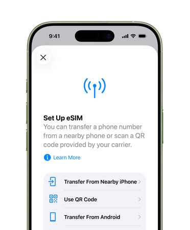 iPhone 17, εξωτερική μπροστινή όψη, χρήση της λειτουργίας Διαμόρφωση κινητού δικτύου για εύκολη μεταφορά αριθμού τηλεφώνου με eSIM