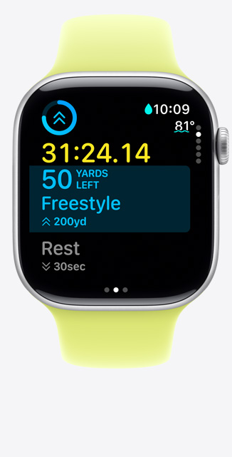 Tampilan depan Apple Watch Series 11 yang memperlihatkan layar Olahraga Khusus untuk Berenang di Kolam dengan metrik renang pada layar.